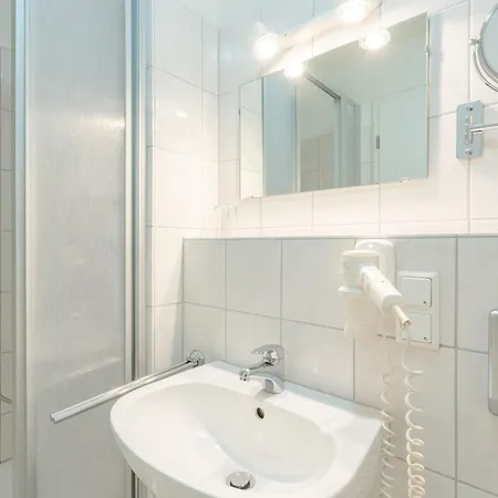 Apartment 600, Seepark