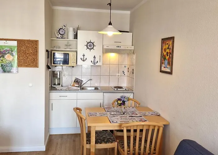 600, Seepark Apartment *